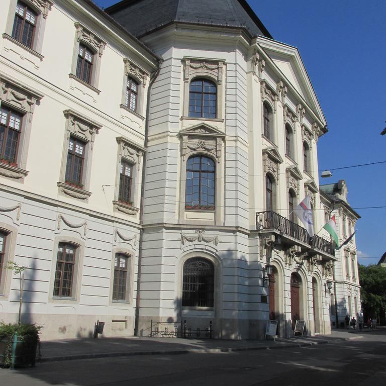 Fortuna Apartments Эгер Экстерьер фото