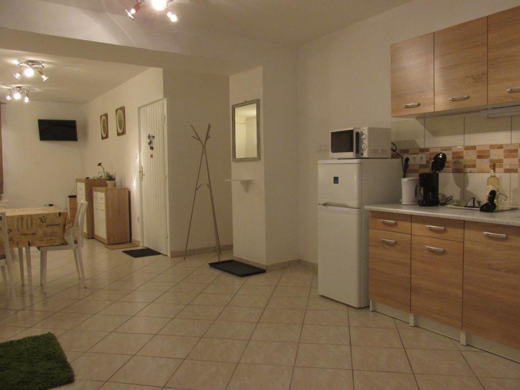 Fortuna Apartments Эгер Экстерьер фото
